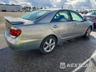 Trzecie zdjęcie samochodu z tyłu: 2005 TOYOTA CAMRY SE V6 VIN:4T1BA32K25U064137 - miniatura