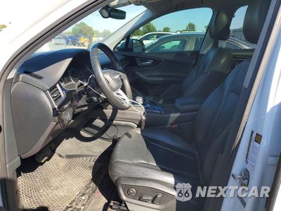 Zdjęcie 7 z 13 samochodu: 2017 AUDI Q7 PREMIUM VIN:WA1AHAF76HD043389 - miniatura