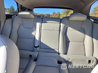 Zdjęcie 10 z 14 samochodu: 2020 VOLVO XC60 T6 MOMENTUM VIN:YV4A22RK9L1502922 - miniatura