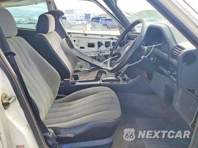 Zdjęcie 7 z 14 samochodu: 1998 BMW 320 I VIN:WBAAH620903819050 - miniatura