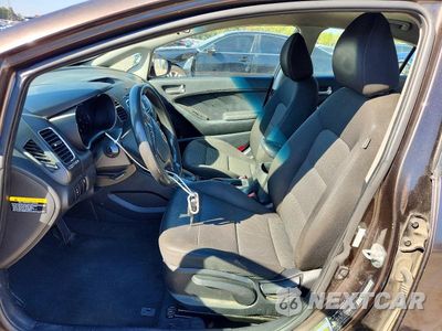 Zdjęcie 7 z 13 samochodu: 2017 KIA FORTE LX VIN:3KPFK4A70HE065750 - miniatura
