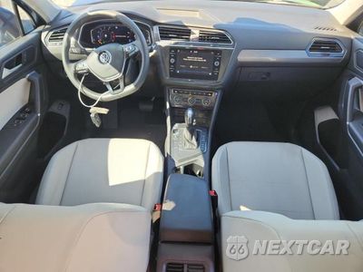Zdjęcie 8 z 13 samochodu: 2020 VOLKSWAGEN TIGUAN SE VIN:3VV3B7AX0LM035023 - miniatura