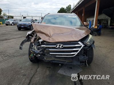 Piąte zdjęcie samochodu w środku: 2017 HYUNDAI TUCSON SE VIN:KM8J3CA40HU389060 - miniatura