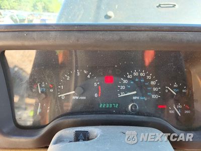 Zdjęcie 9 z 12 samochodu: 1998 JEEP WRANGLER / TJ SPORT VIN:1J4FY19S1WP705624 - miniatura