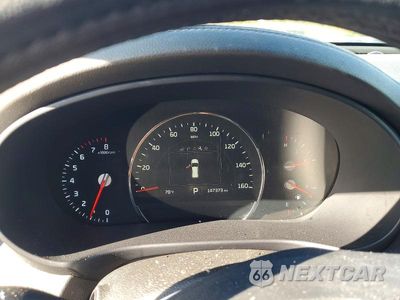 Zdjęcie 9 z 13 samochodu: 2016 KIA SORENTO SX V6 VIN:5XYPKDA50GG078941 - miniatura