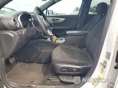 Zdjęcie 7 z 13 samochodu: 2021 CHEVROLET BLAZER 2LT VIN:3GNKBHRS0MS556613 - miniatura