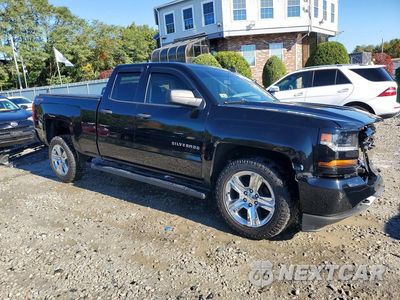 Czwarte zdjęcie samochodu z boku: 2018 CHEVROLET SILVERADO K1500 CUSTOM VIN:1GCVKPEC6JZ274294 - miniatura