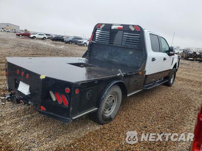 Trzecie zdjęcie samochodu z tyłu: 2022 FORD F350 SUPER DUTY VIN:1FT8W3BT5NEF88529 - miniatura