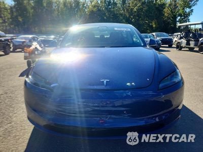 Piąte zdjęcie samochodu w środku: 2024 TESLA MODEL 3 VIN:5YJ3E1EA8RF733885 - miniatura