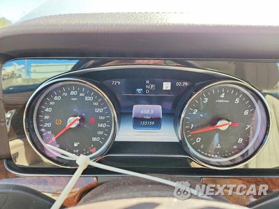 Zdjęcie 9 z 12 samochodu: 2017 MERCEDES-BENZ E 300 4MATIC VIN:WDDZF4KB1HA198305 - miniatura