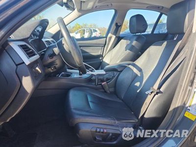 Zdjęcie 7 z 12 samochodu: 2013 BMW 328 I VIN:WBA3A5C51DF355659 - miniatura