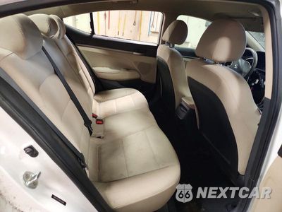 Zdjęcie 10 z 12 samochodu: 2017 HYUNDAI ELANTRA SE VIN:5NPD74LF5HH142394 - miniatura