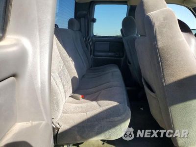 Zdjęcie 10 z 12 samochodu: 2004 CHEVROLET SILVERADO C1500 VIN:2GCEC19TX41319061 - miniatura