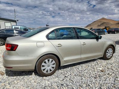 Trzecie zdjęcie samochodu z tyłu: 2016 VOLKSWAGEN JETTA S VIN:3VW267AJ2GM317774 - miniatura