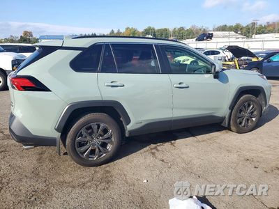 Trzecie zdjęcie samochodu z tyłu: 2023 TOYOTA RAV4 XLE PREMIUM VIN:JTMB6RFV6PD116627 - miniatura