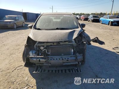 Piąte zdjęcie samochodu w środku: 2018 NISSAN VERSA NOTE SR VIN:3N1CE2CP6JL358990 - miniatura