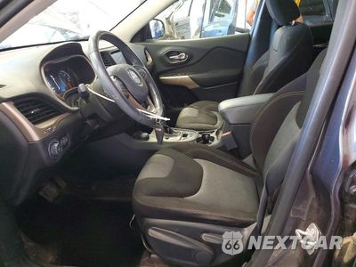 Zdjęcie 7 z 14 samochodu: 2018 JEEP CHEROKEE LATITUDE VIN:1C4PJMCB8JD586828 - miniatura