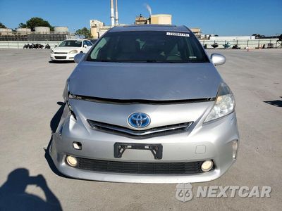 Piąte zdjęcie samochodu w środku: 2012 TOYOTA PRIUS V FIVE VIN:JTDZN3EUXC3056701 - miniatura
