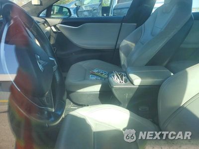 Zdjęcie 7 z 12 samochodu: 2014 TESLA MODEL S VIN:5YJSA1H26EFP63263 - miniatura