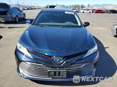 Piąte zdjęcie samochodu w środku: 2018 TOYOTA CAMRY HYBRID XLE VIN:4T1B21HK5JU506749 - miniatura