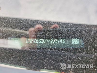 Zdjęcie 13 z 13 samochodu: 2021 CHEVROLET BOLT PREMIER VIN:1G1FZ6S00M4103748 - miniatura