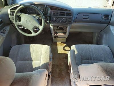 Zdjęcie 8 z 13 samochodu: 1998 TOYOTA SIENNA LE VIN:4T3ZF13C0WU063413 - miniatura