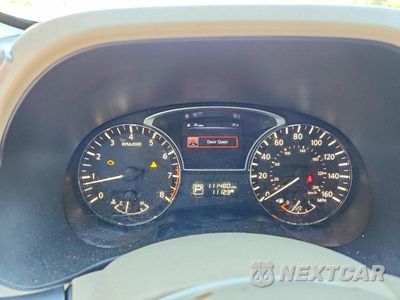 Zdjęcie 9 z 13 samochodu: 2014 NISSAN PATHFINDER SL VIN:5N1AR2MN5EC726532 - miniatura