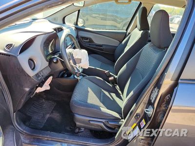 Zdjęcie 7 z 12 samochodu: 2015 TOYOTA YARIS 5-DOOR LE VIN:VNKKTUD32FA021194 - miniatura