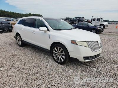 Czwarte zdjęcie samochodu z boku: 2011 LINCOLN MKT VIN:2LMHJ5FR7BBJ52779 - miniatura