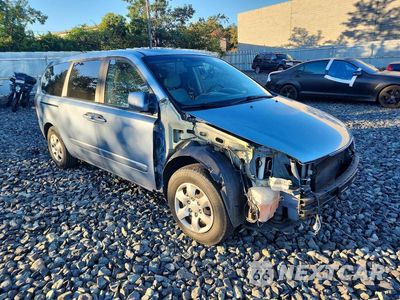 Czwarte zdjęcie samochodu z boku: 2006 KIA SEDONA LX VIN:KNDMB233366045615 - miniatura