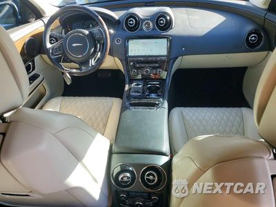 Zdjęcie 8 z 13 samochodu: 2019 JAGUAR XJL SUPERCHARGED VIN:SAJWA2GE8KMW19141 - miniatura