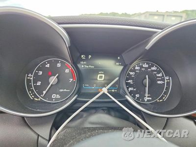 Zdjęcie 9 z 12 samochodu: 2018 ALFA ROMEO GIULIA TI Q4 VIN:ZARFAEEN4J7580960 - miniatura