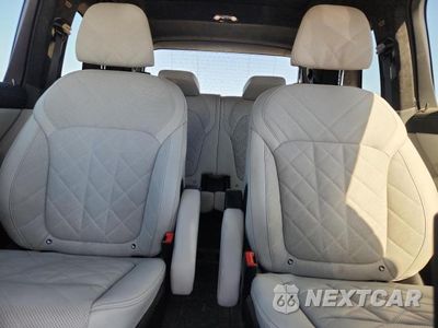 Zdjęcie 10 z 13 samochodu: 2023 BMW X7 XDRIVE40I VIN:5UX23EM02P9P56960 - miniatura