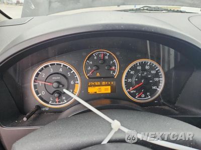 Zdjęcie 9 z 12 samochodu: 2012 NISSAN TITAN SV VIN:1N6BA0ED7CN314055 - miniatura