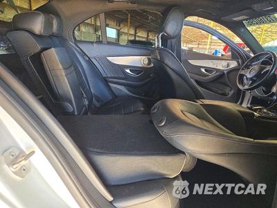 Zdjęcie 10 z 13 samochodu: 2016 MERCEDES-BENZ C 300 4MATIC VIN:55SWF4KB4GU136897 - miniatura