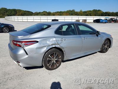 Trzecie zdjęcie samochodu z tyłu: 2018 TOYOTA CAMRY SE VIN:4T1B11HK5JU664771 - miniatura