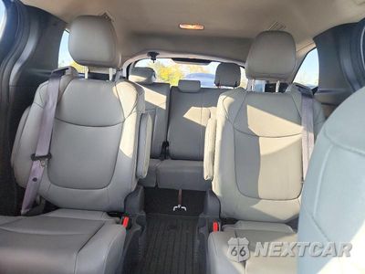 Zdjęcie 10 z 14 samochodu: 2025 TOYOTA SIENNA XLE 7-PASSENGER VIN:5TDJSKFC3SS173748 - miniatura
