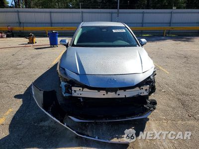 Piąte zdjęcie samochodu w środku: 2026 TOYOTA CAMRY LE VIN:4T1DAACKXTU908840 - miniatura
