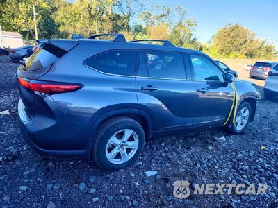 Trzecie zdjęcie samochodu z tyłu: 2021 TOYOTA HIGHLANDER LE VIN:5TDBZRBH1MS530826 - miniatura