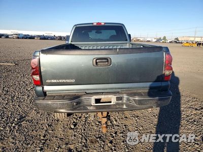 Zdjęcie 6 z 12 samochodu: 2006 CHEVROLET SILVERADO K2500 HEAVY DUTY VIN:1GCHK29U16E214019 - miniatura