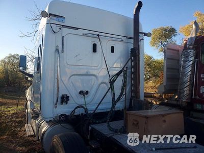 Zdjęcie 13 z 13 samochodu: 2020 FREIGHTLINER CASCADIA 126 SEMI TRUCK VIN:1FUNHHFG7LLKV8934 - miniatura