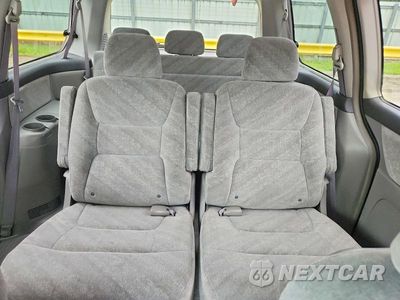 Zdjęcie 10 z 14 samochodu: 2004 HONDA ODYSSEY EX VIN:5FNRL186X4B024293 - miniatura