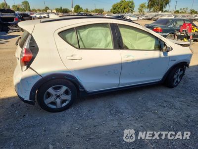 Trzecie zdjęcie samochodu z tyłu: 2018 TOYOTA PRIUS C TWO VIN:JTDKDTB30J1603337 - miniatura