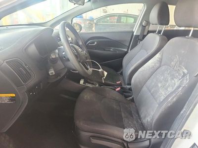 Zdjęcie 7 z 13 samochodu: 2016 KIA RIO LX VIN:KNADM4A31G6541746 - miniatura
