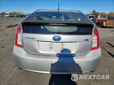 Zdjęcie 6 z 12 samochodu: 2012 TOYOTA PRIUS TWO VIN:JTDKN3DU7C5455427 - miniatura