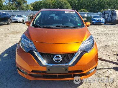 Piąte zdjęcie samochodu w środku: 2017 NISSAN VERSA NOTE SR VIN:3N1CE2CP0HL374502 - miniatura
