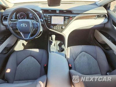 Zdjęcie 8 z 13 samochodu: 2020 TOYOTA CAMRY LE VIN:4T1C11AK4LU399617 - miniatura