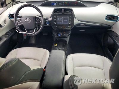Zdjęcie 8 z 12 samochodu: 2020 TOYOTA PRIUS XLE VIN:JTDKARFU9L3118328 - miniatura
