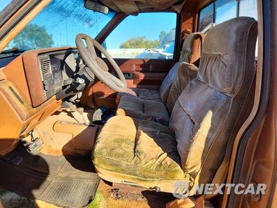 Zdjęcie 7 z 12 samochodu: 1989 CHEVROLET GMT-400 K2500 VIN:1GCGK24K0KE179579 - miniatura