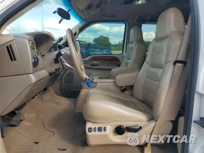 Zdjęcie 7 z 13 samochodu: 2002 FORD EXCURSION LIMITED VIN:1FMSU43F62EB31391 - miniatura